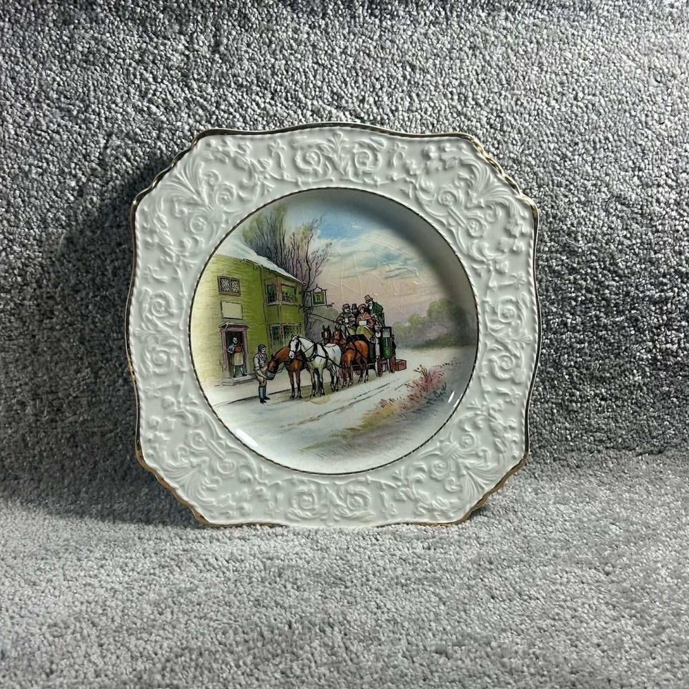 Royal Winton Decorative Plate White Coaching Scene Vintage‎ England 8.75in